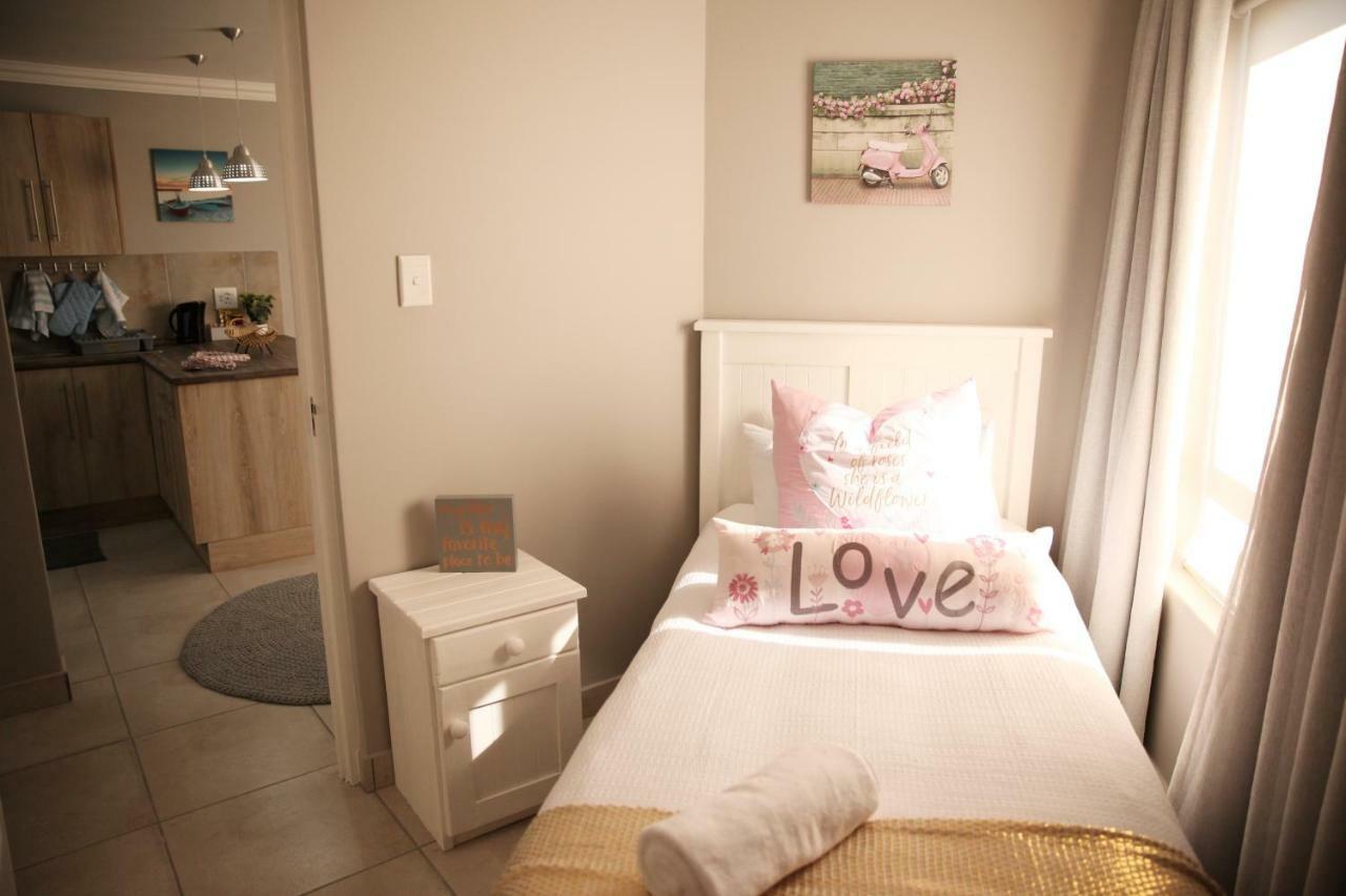Mari-Amor Self-Catering Apartments Mossel Bay Exterior foto